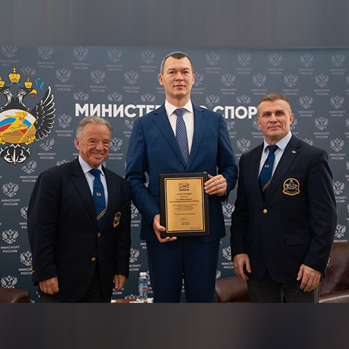 Президент IFBB Рафаэль Сантоха посетил Москву для встречи с Министром спорта РФ Михаилом Дегтярёвым